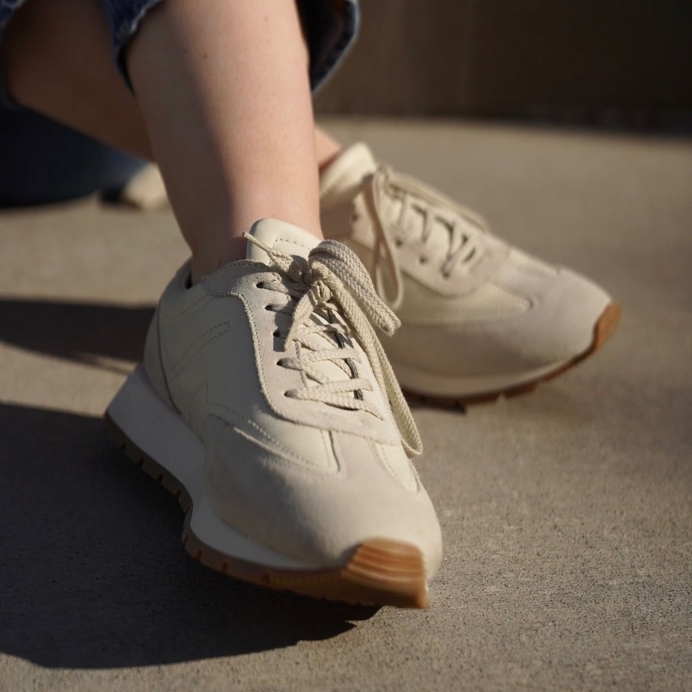 KOIO Retro Runner